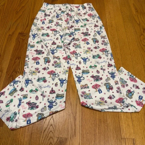 New with tags Roller Rabbit Washington DC Georgetown limited edition pajamas. - Picture 4 of 8